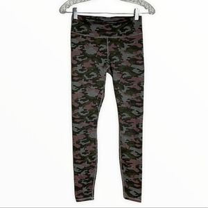 Fabletics Legging Women XS Green Pink Camo Salar Printed Powerhold Rosebloom Gym